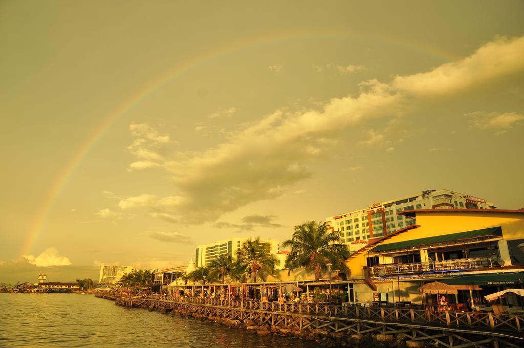 Api-Api Guesthouse Kota Kinabalu Kültér fotó